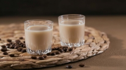 Come fare il liquore al caffè: ricetta e suggerimenti